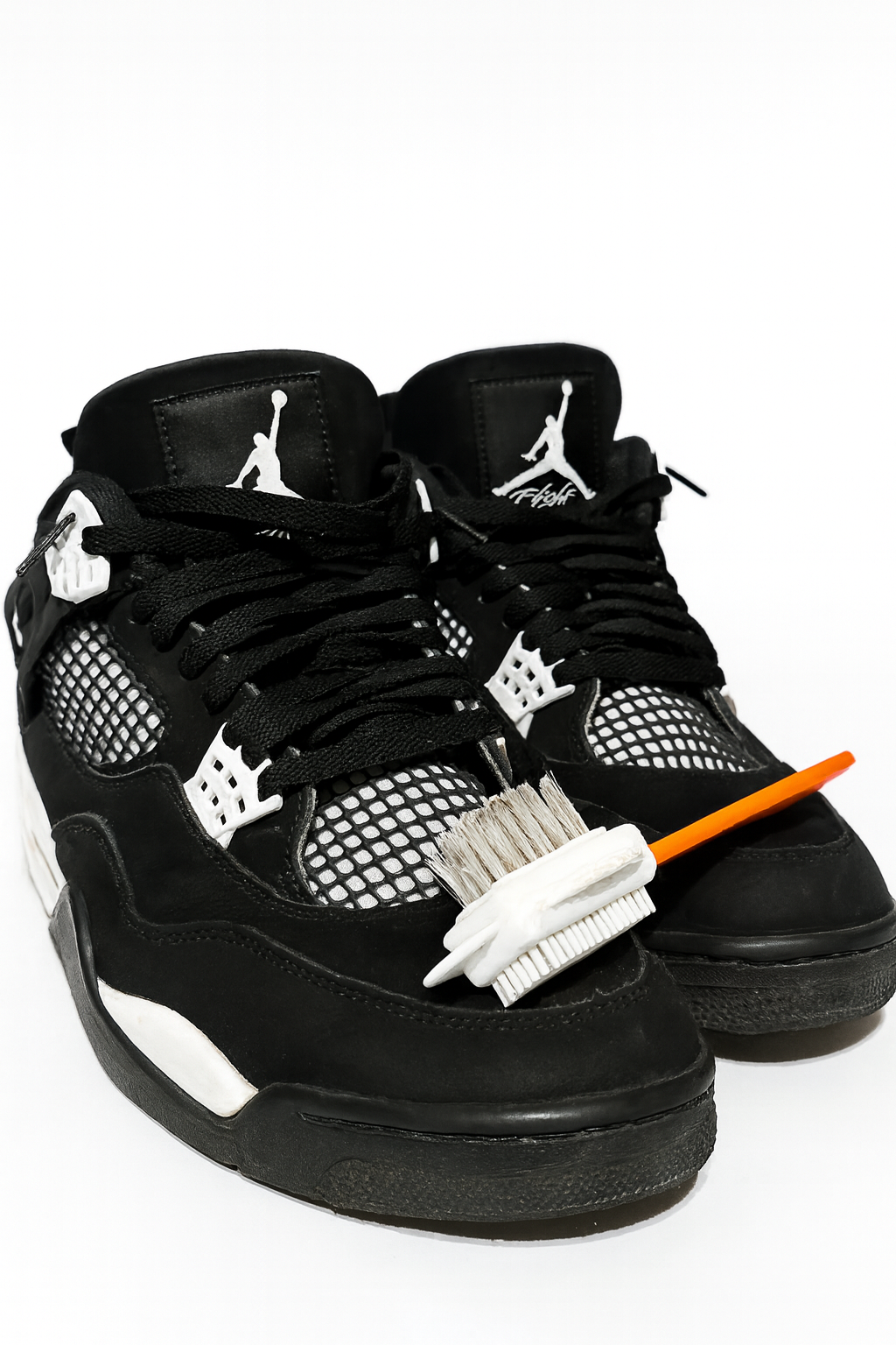 Magiczna szczoteczka czyszcząca do zamszowych butów